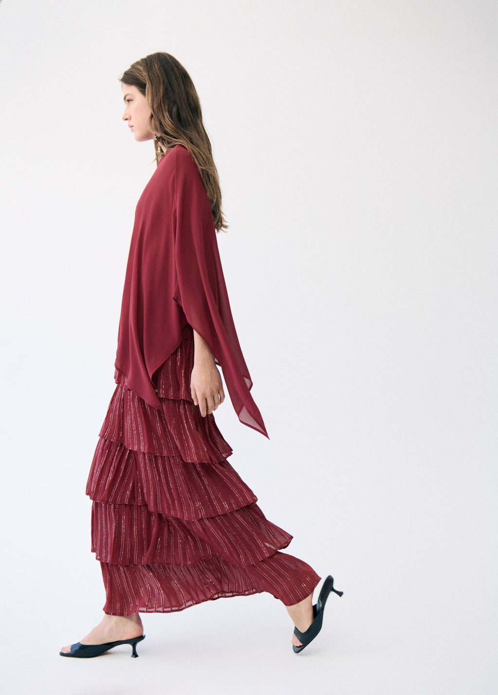 Flowy cape