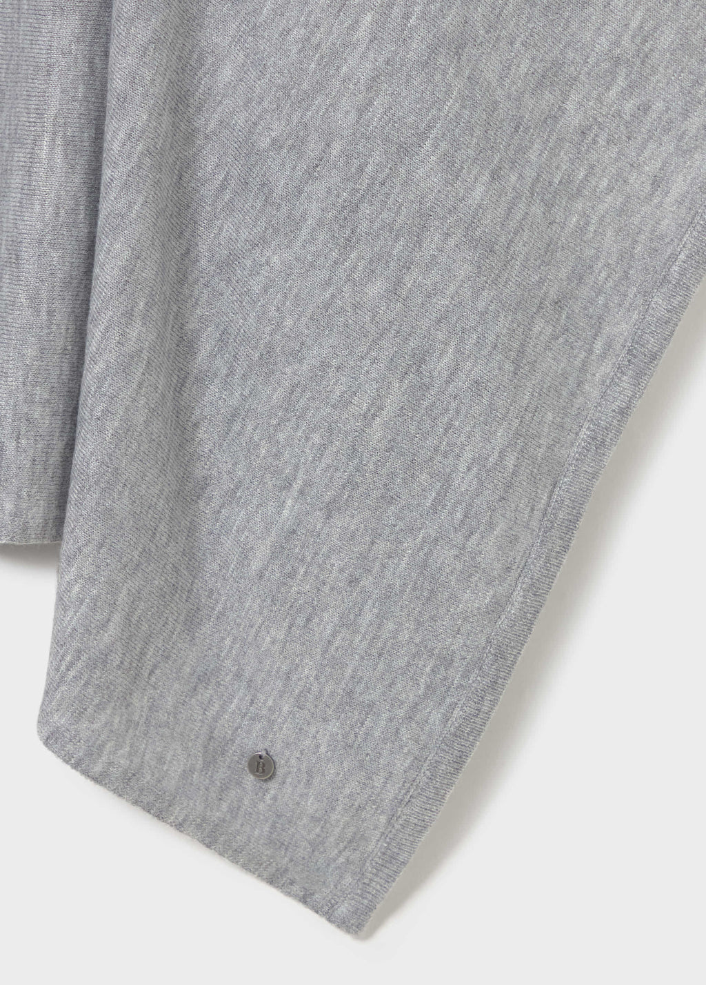 Vigore knit cape