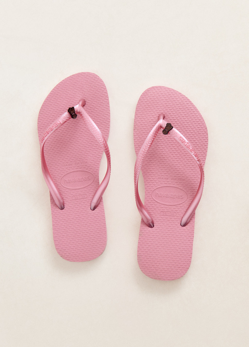 Sandalias havaianas pin x Brownie ®
