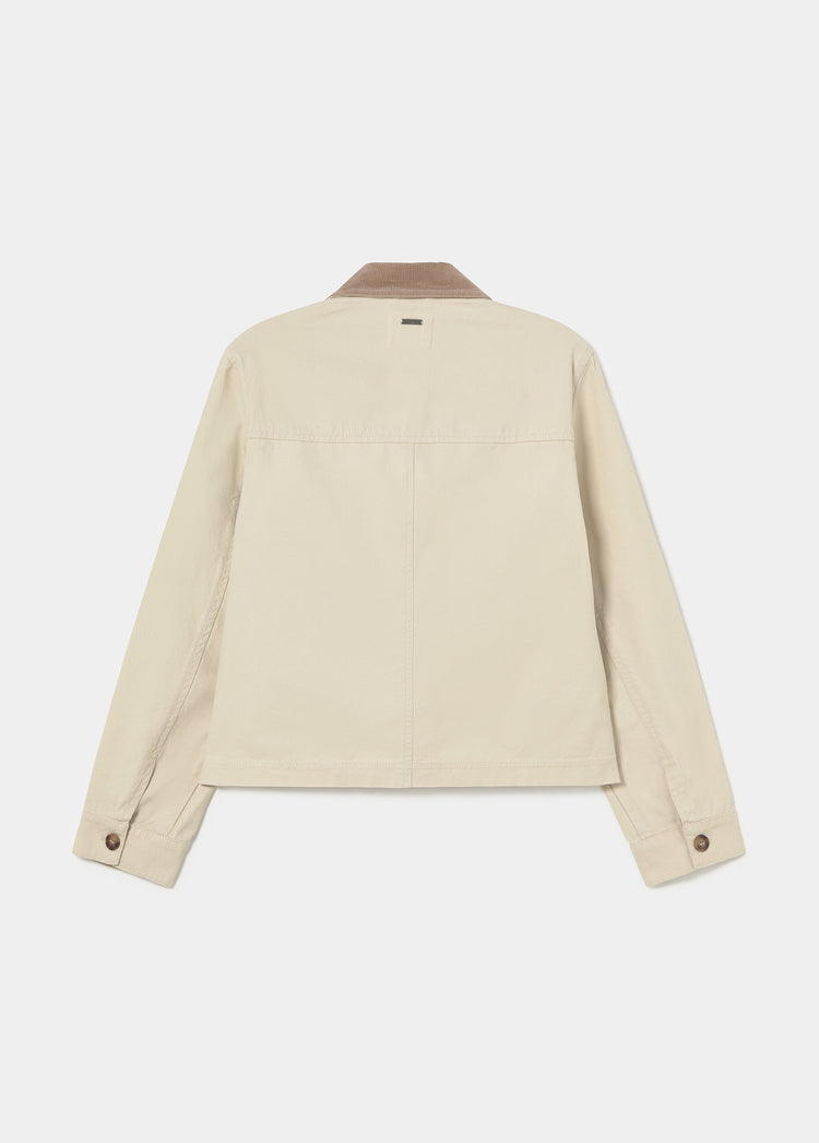 Short jacket with front pockets