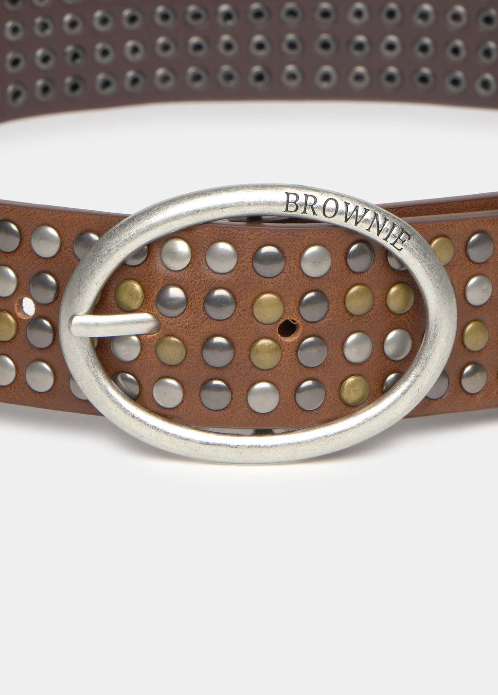 Thin multi-stud belt