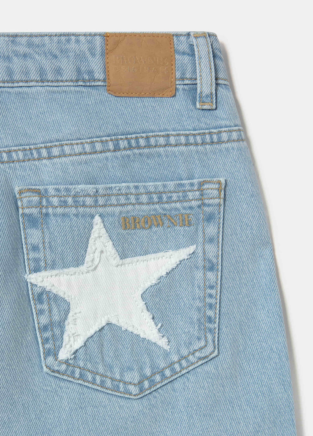 Jeans 5 tasche con patch a stella
