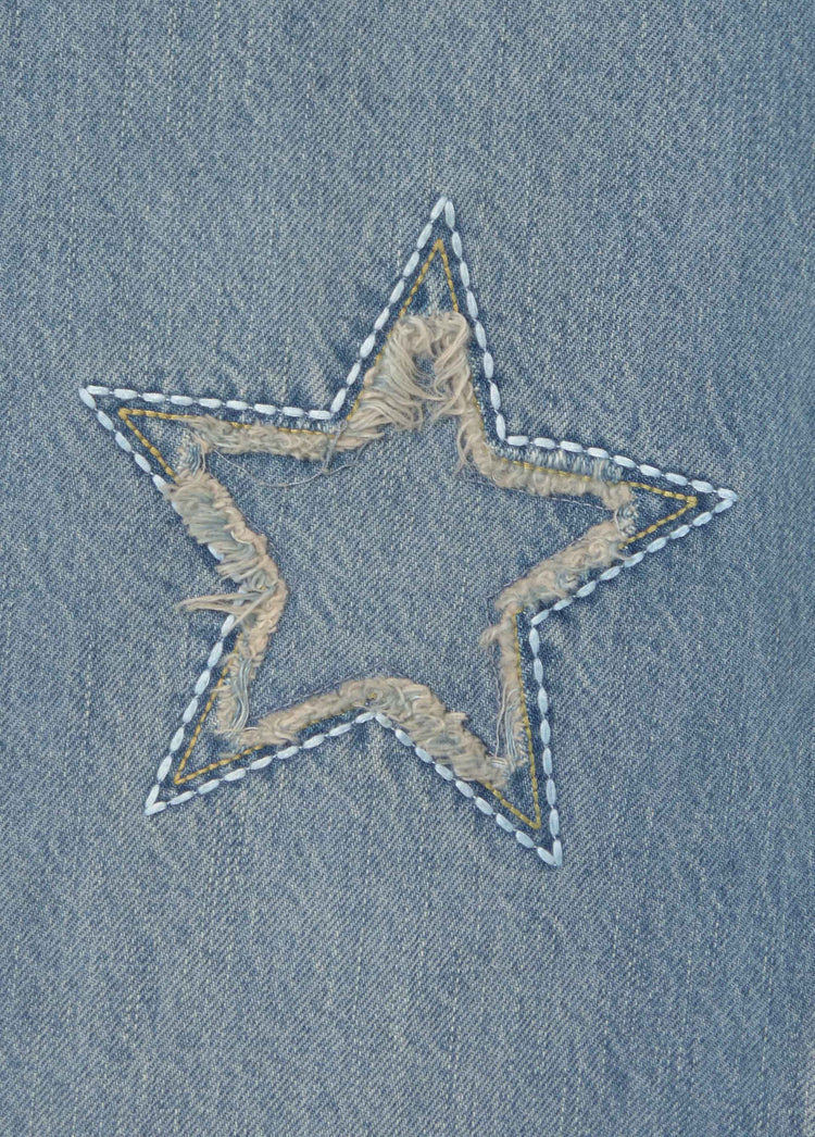 Jeans met sterpatch en rafels