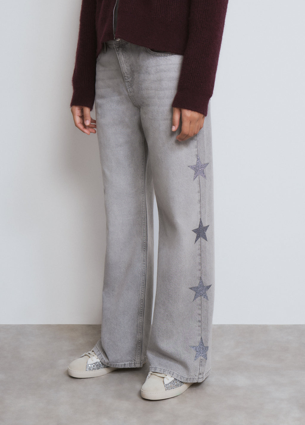 Jeans met meerdere sterren aan de zijkant