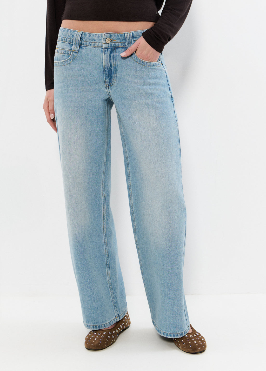 Jeans relaxed tiro bajo