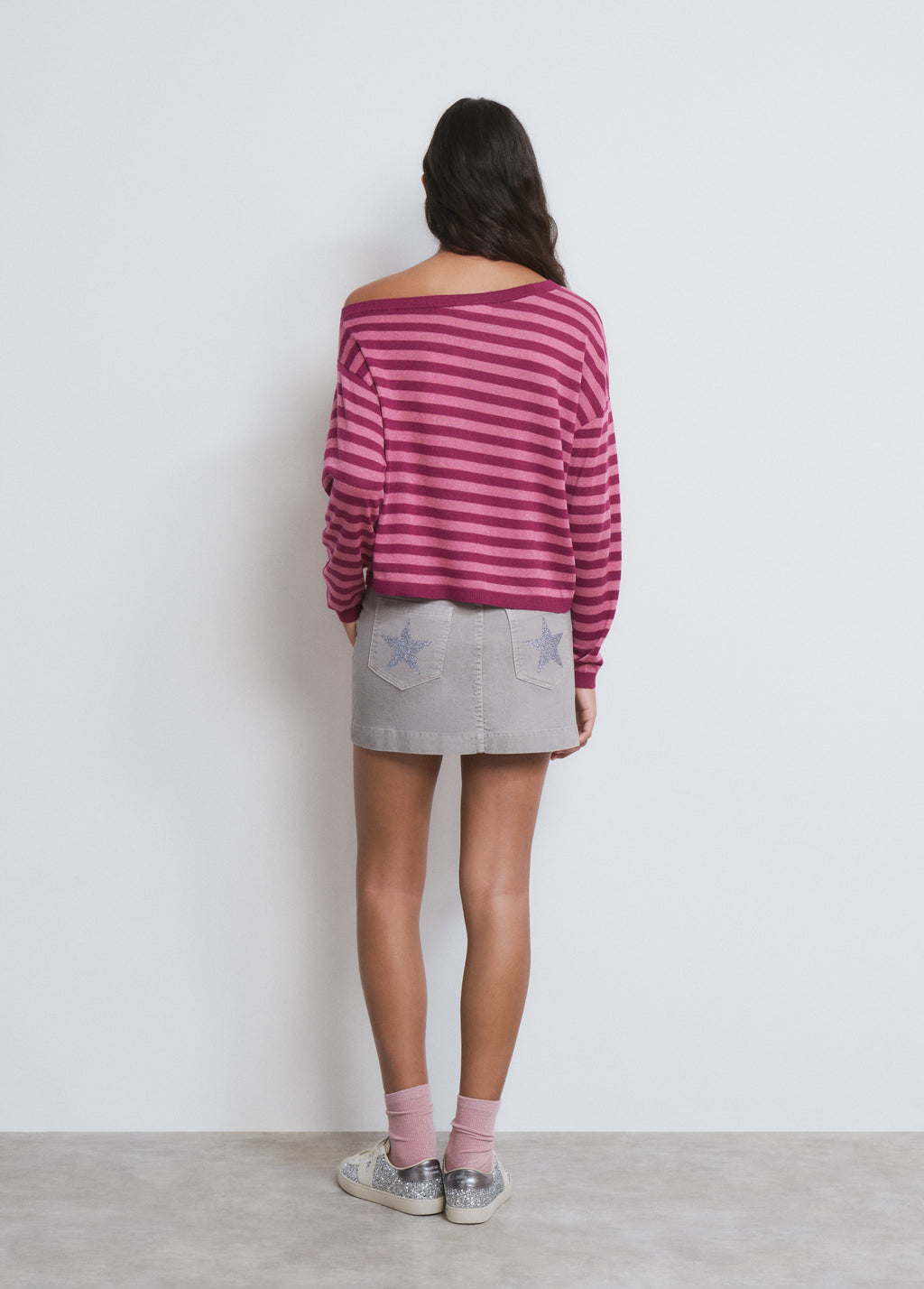 Asymmetrische trui met strepen