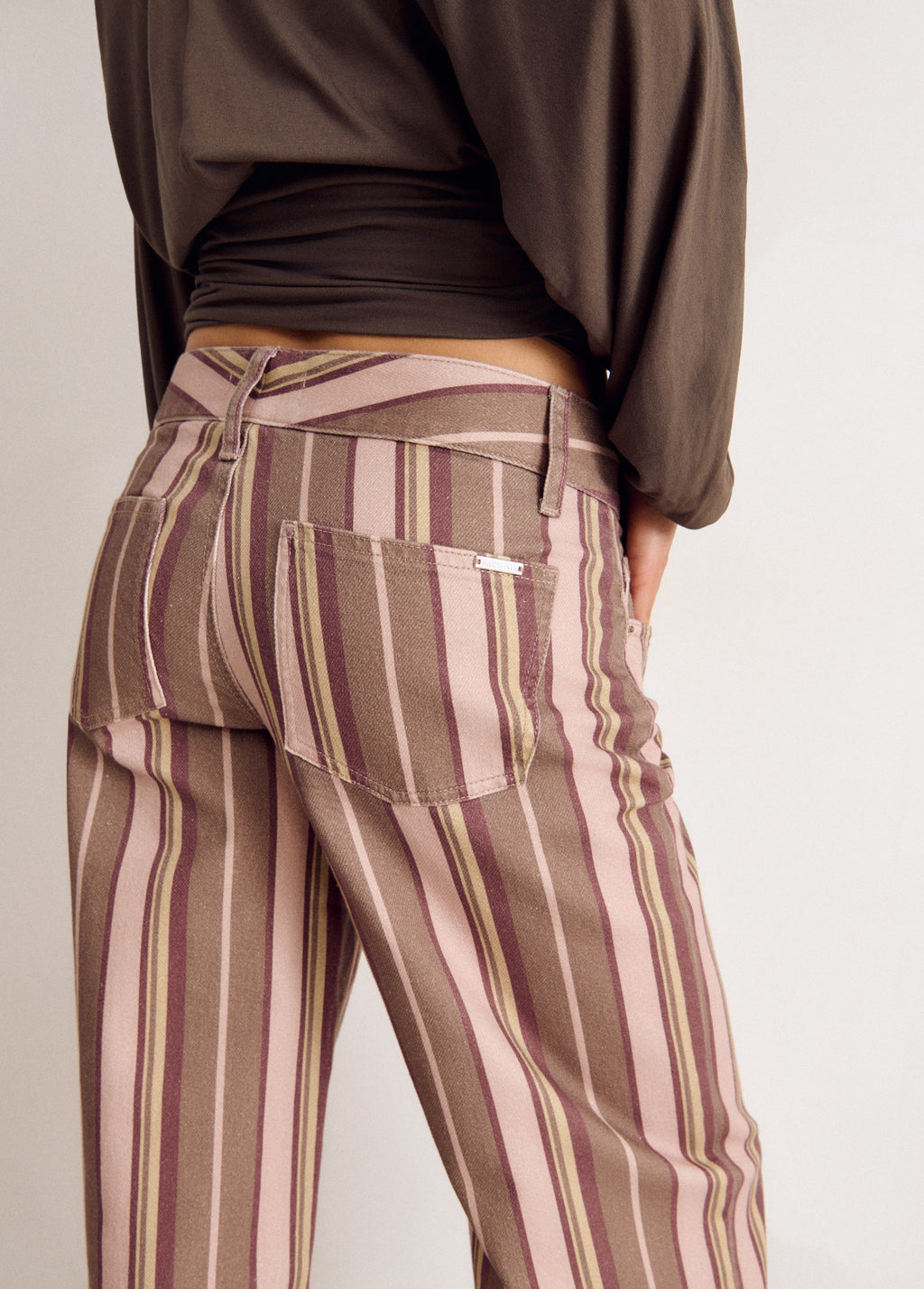 Pantalón raya estampada