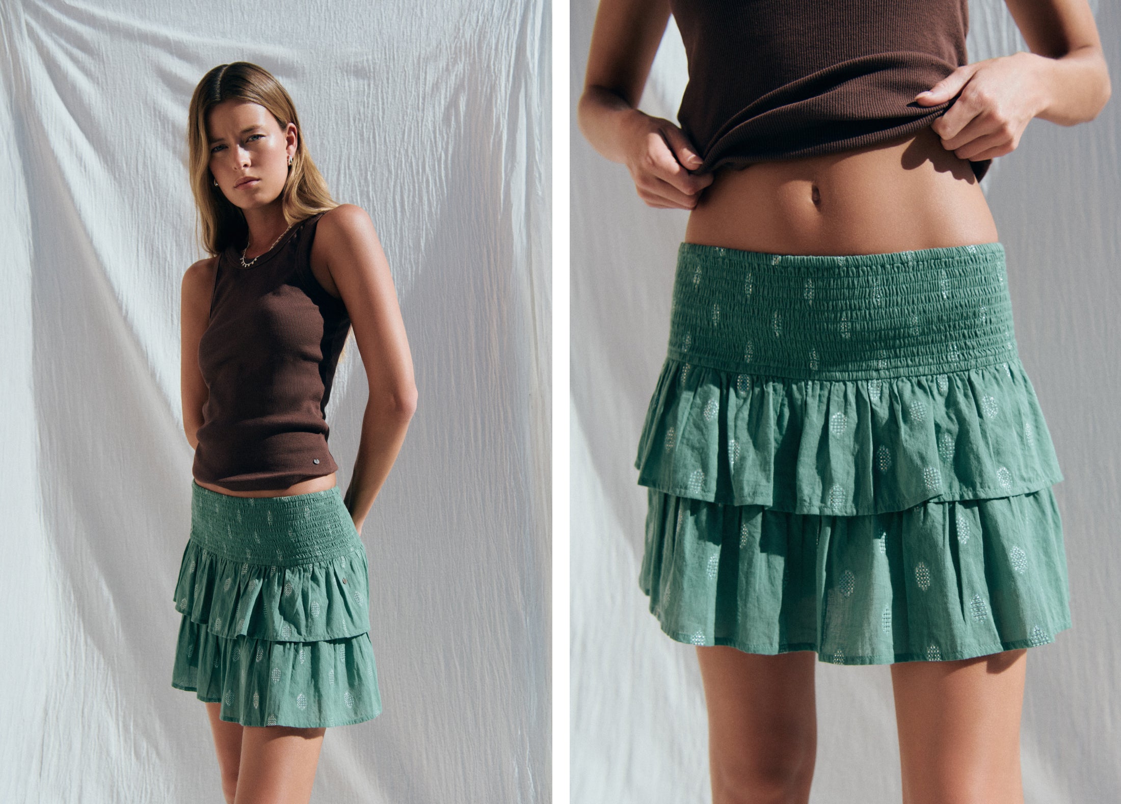 Short smocked skirt with seal print