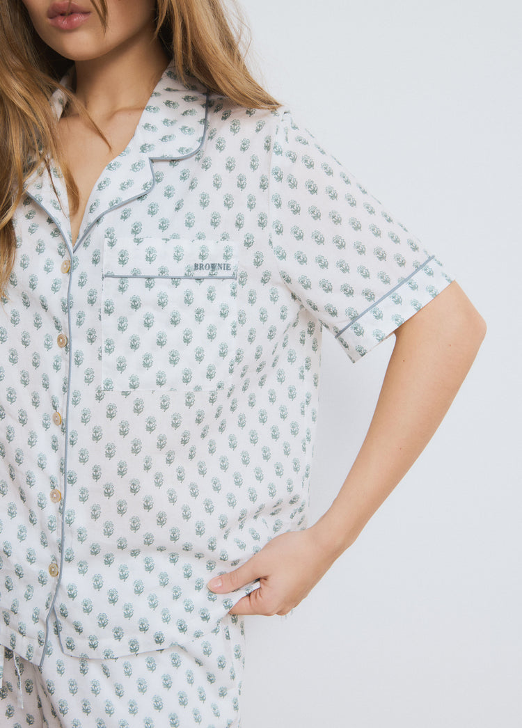 Short sleeve pajamas