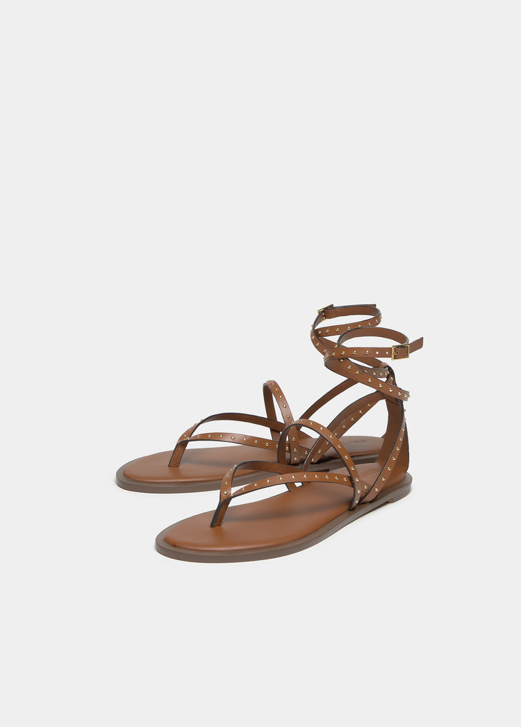Platte sandaal met riemen en kleine studs