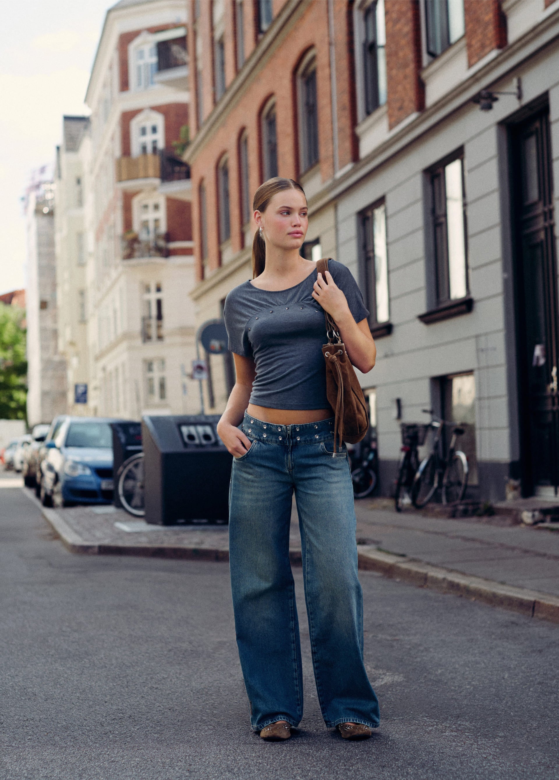 Studded embroidered waistband jeans