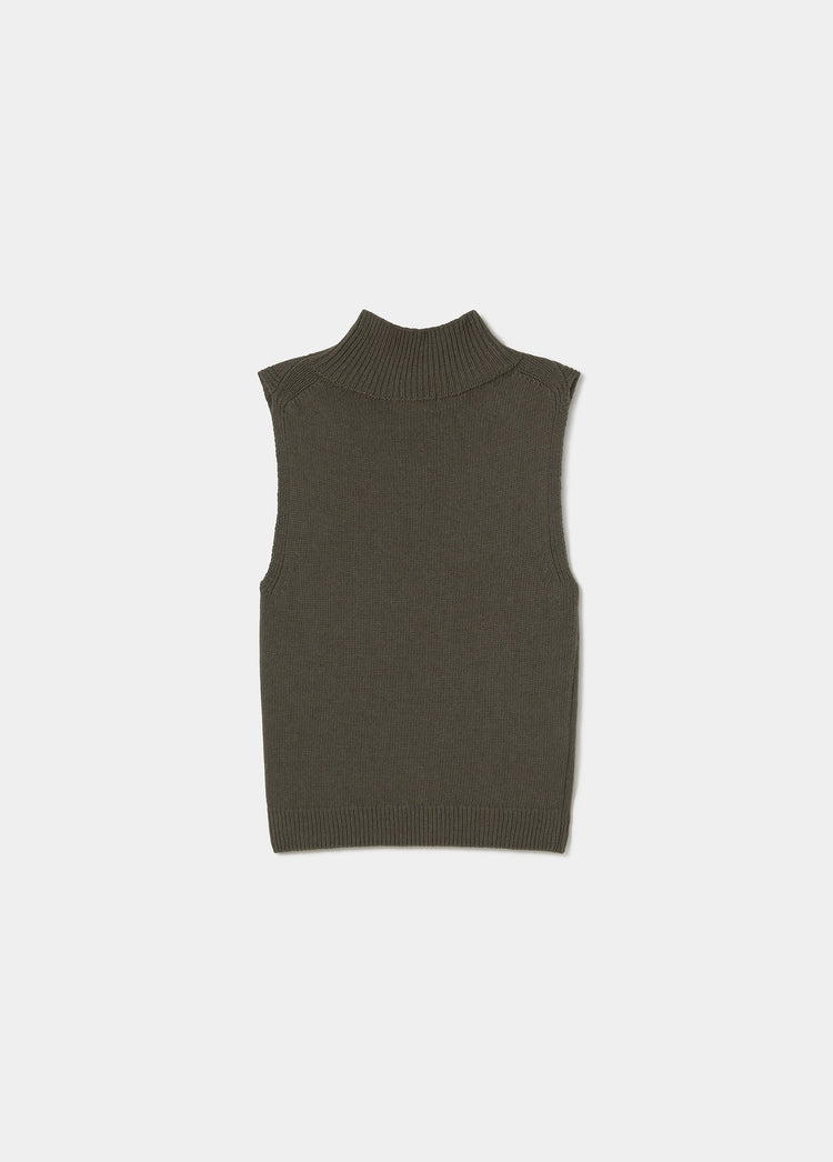 Cut-out top